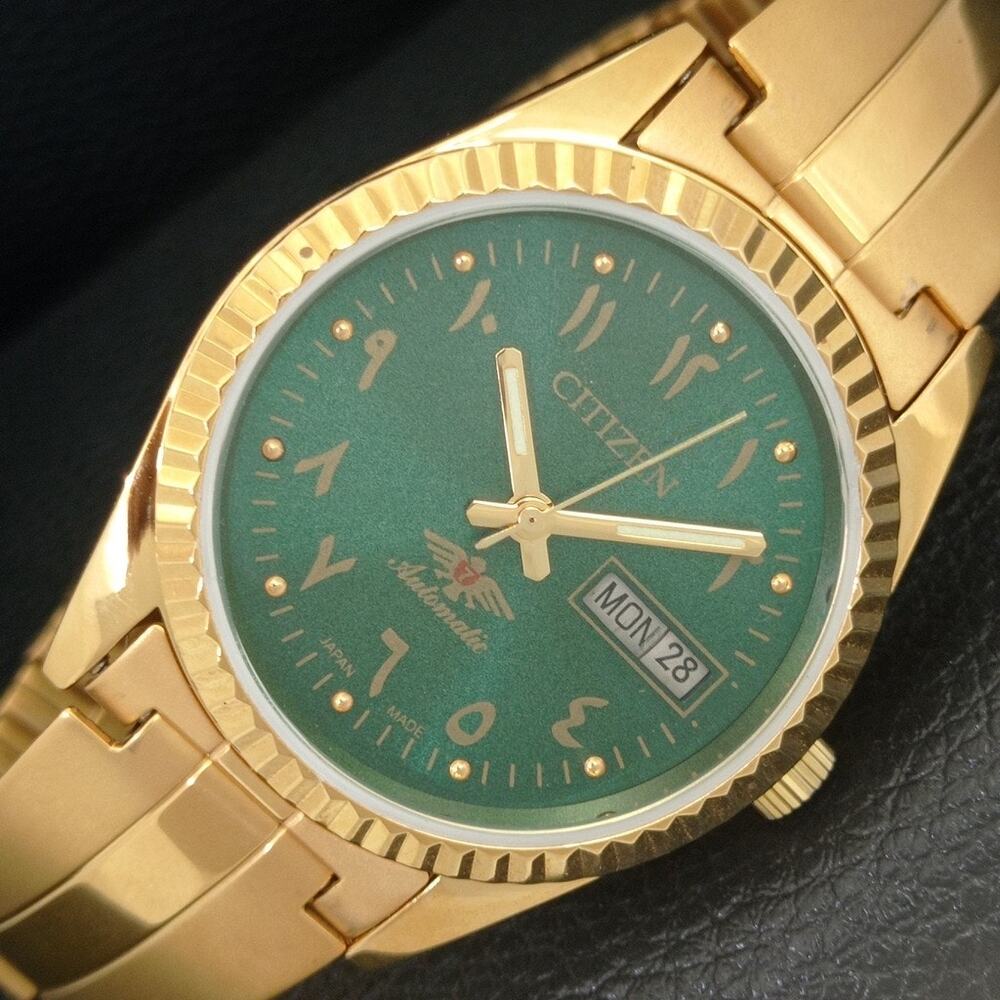 Vintage 1983 Citizen Automatic Mens Gold Watch W/daydate & Green accents